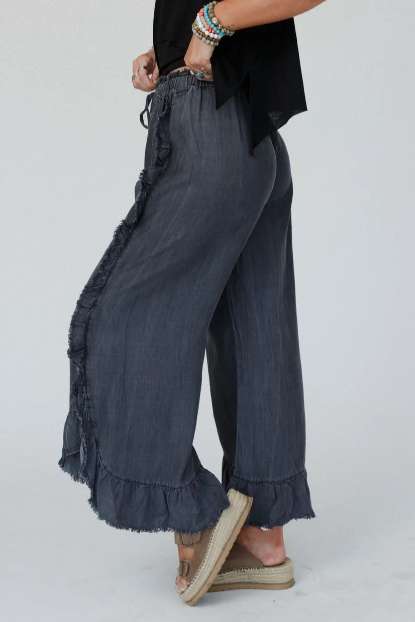 Drift Wave Ruffle Wide Leg Pants - Black