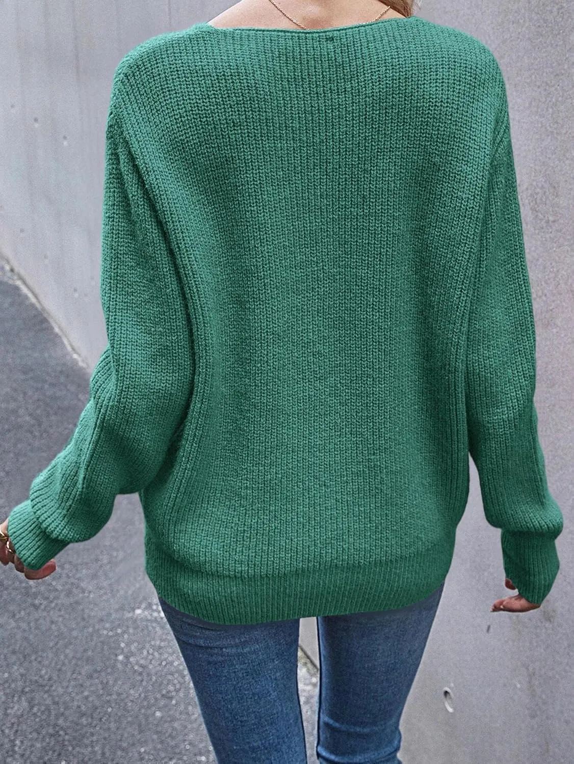 Eurivicy Women's Long Sleeve V Neck Pullover Tops Oversized Chunky Knitted Loose Jumper Sweaters