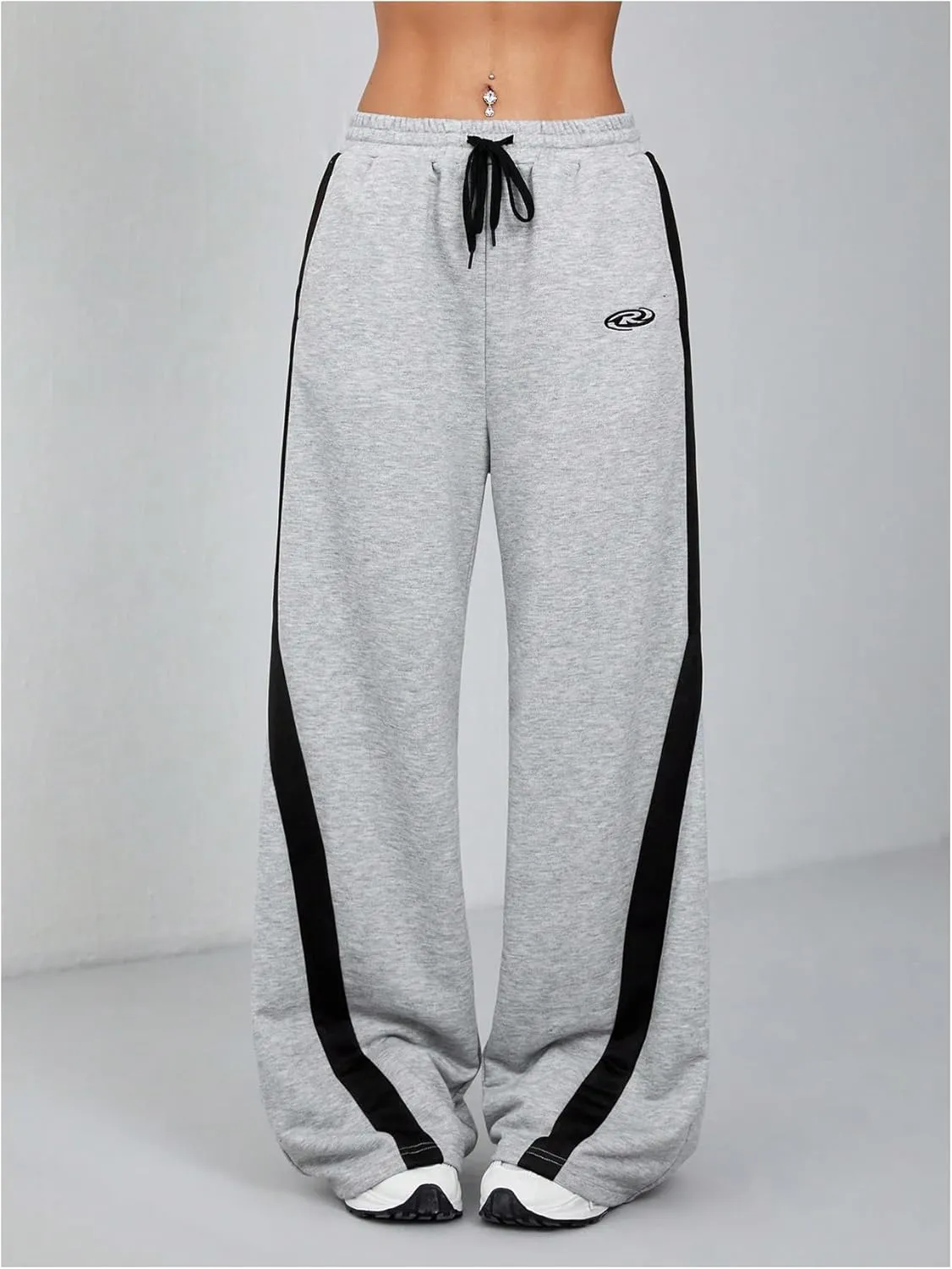 MakeMeChic Women's Colorblock Drawstring Waist Baggy Sweatpants Wide Leg Athletic Trousers