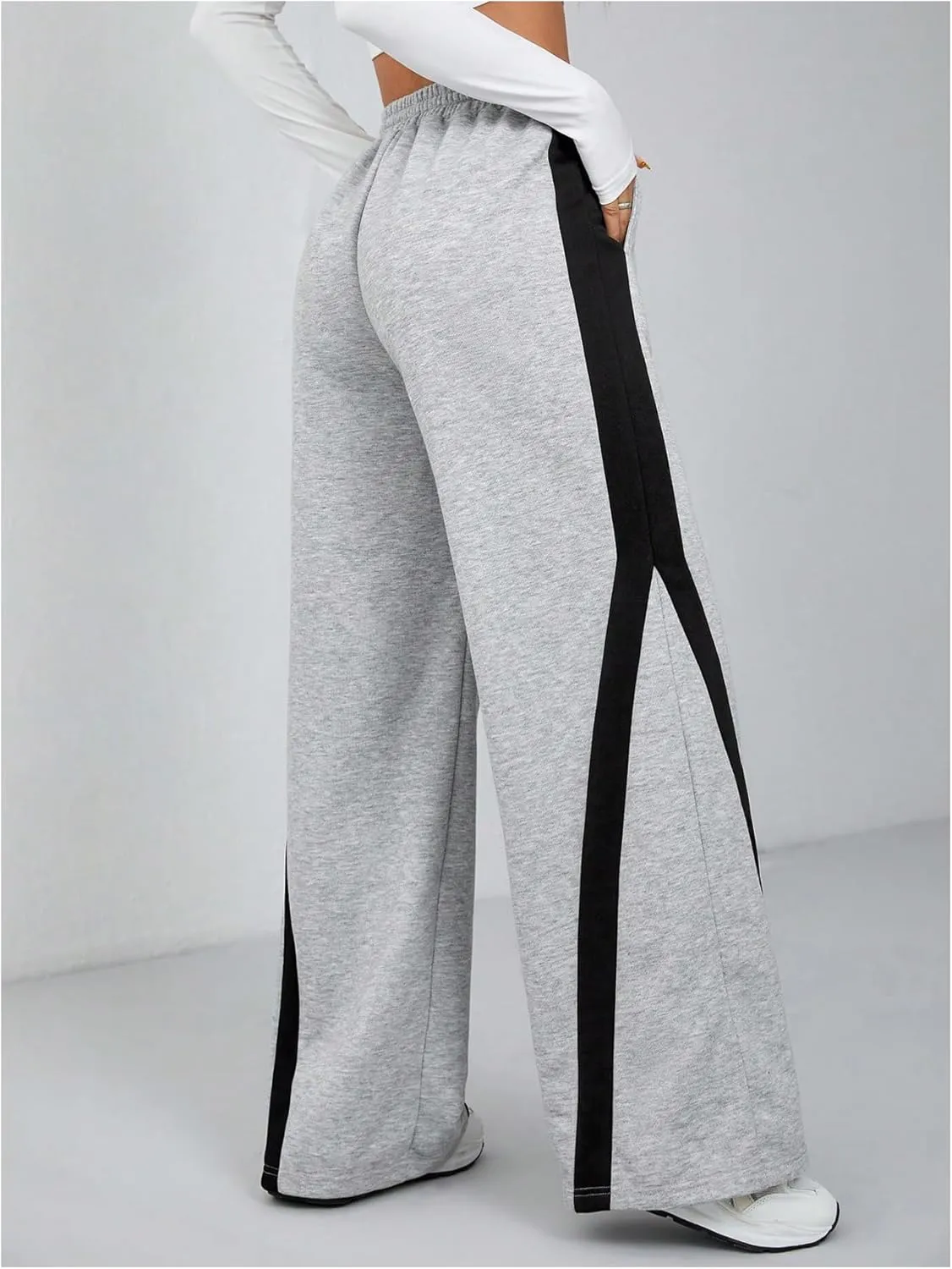 MakeMeChic Women's Colorblock Drawstring Waist Baggy Sweatpants Wide Leg Athletic Trousers