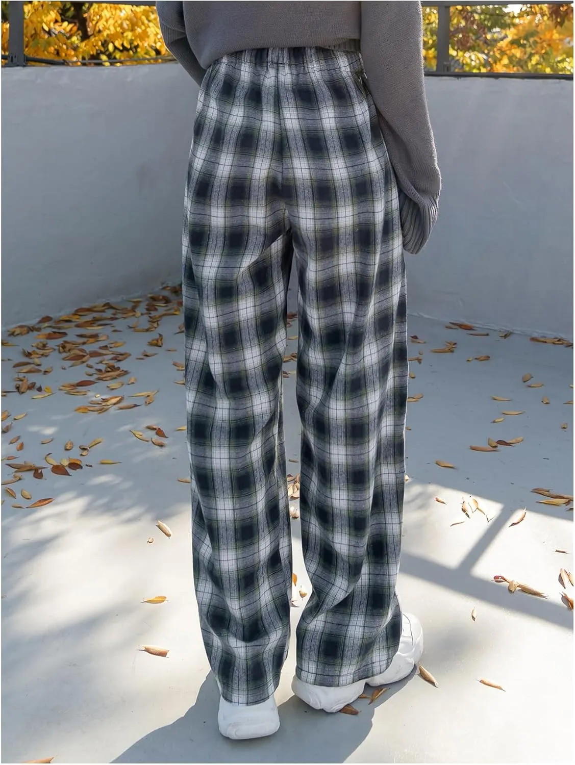 MakeMeChic Women's Plaid Pants Elastic Waist Wide Leg Loose Casual Trousers