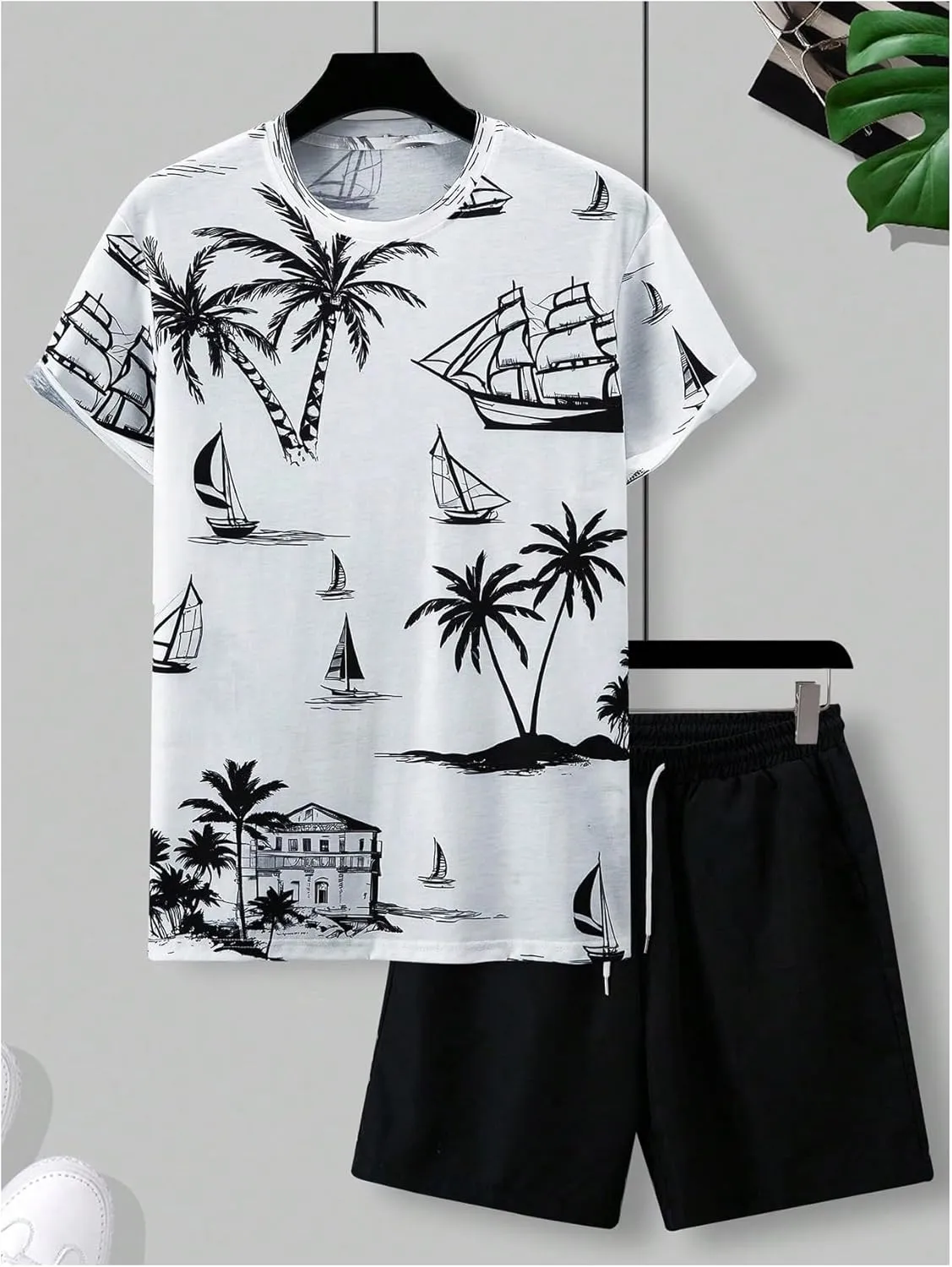Men's 2 Piece Outfits Tropical Graphic Short Sleeve T-Shirt and Drawstring Waist Shorts Sets