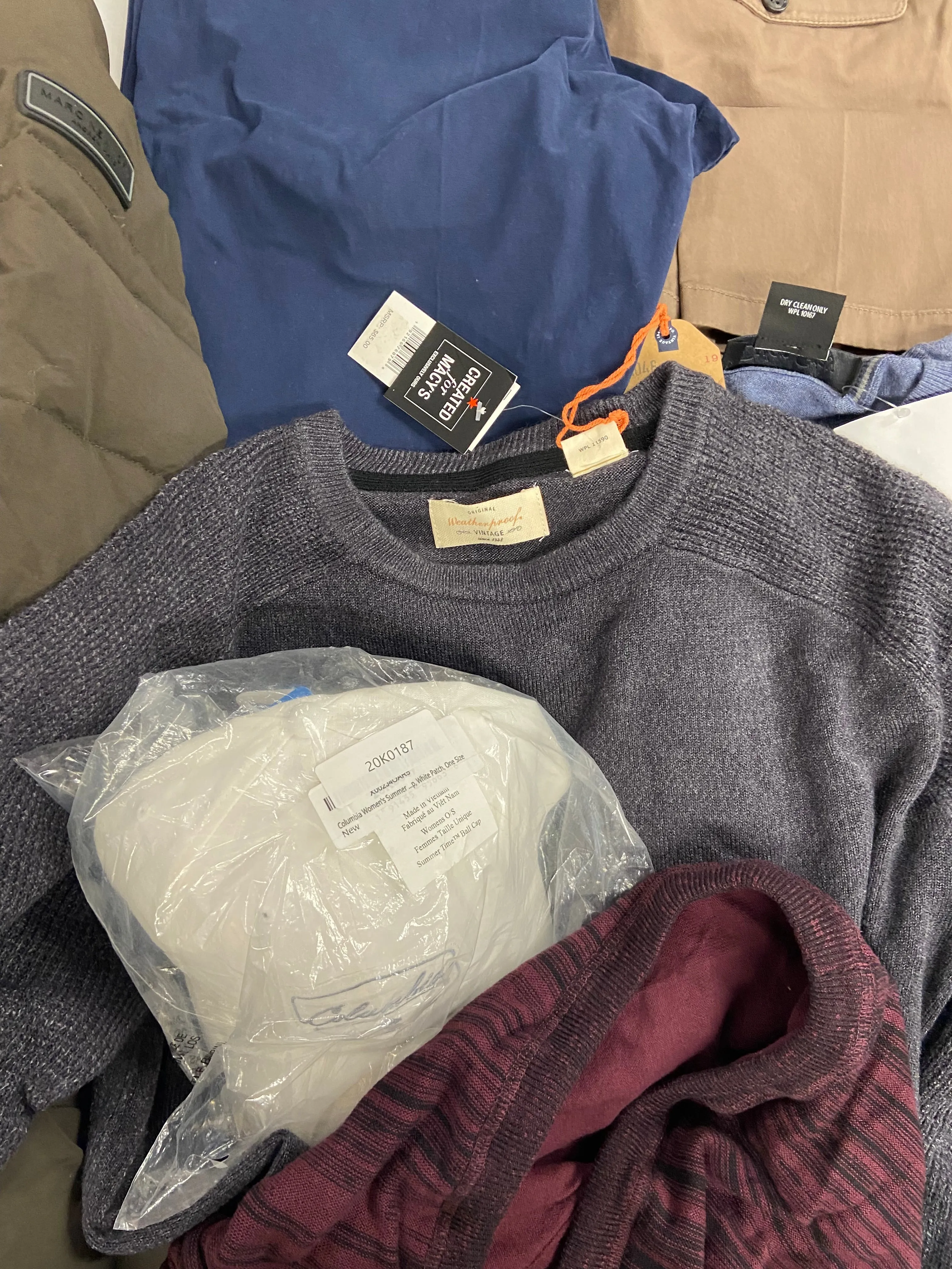 Men's Clothing Assorted Wholesale Lot, MICHAEL KORS, MARC NEW YORK, WEATHERPROOF, COLUMBIA, DYLAN GRAY and more, 8 items, Shelf Pulls, MSRP $1,436
