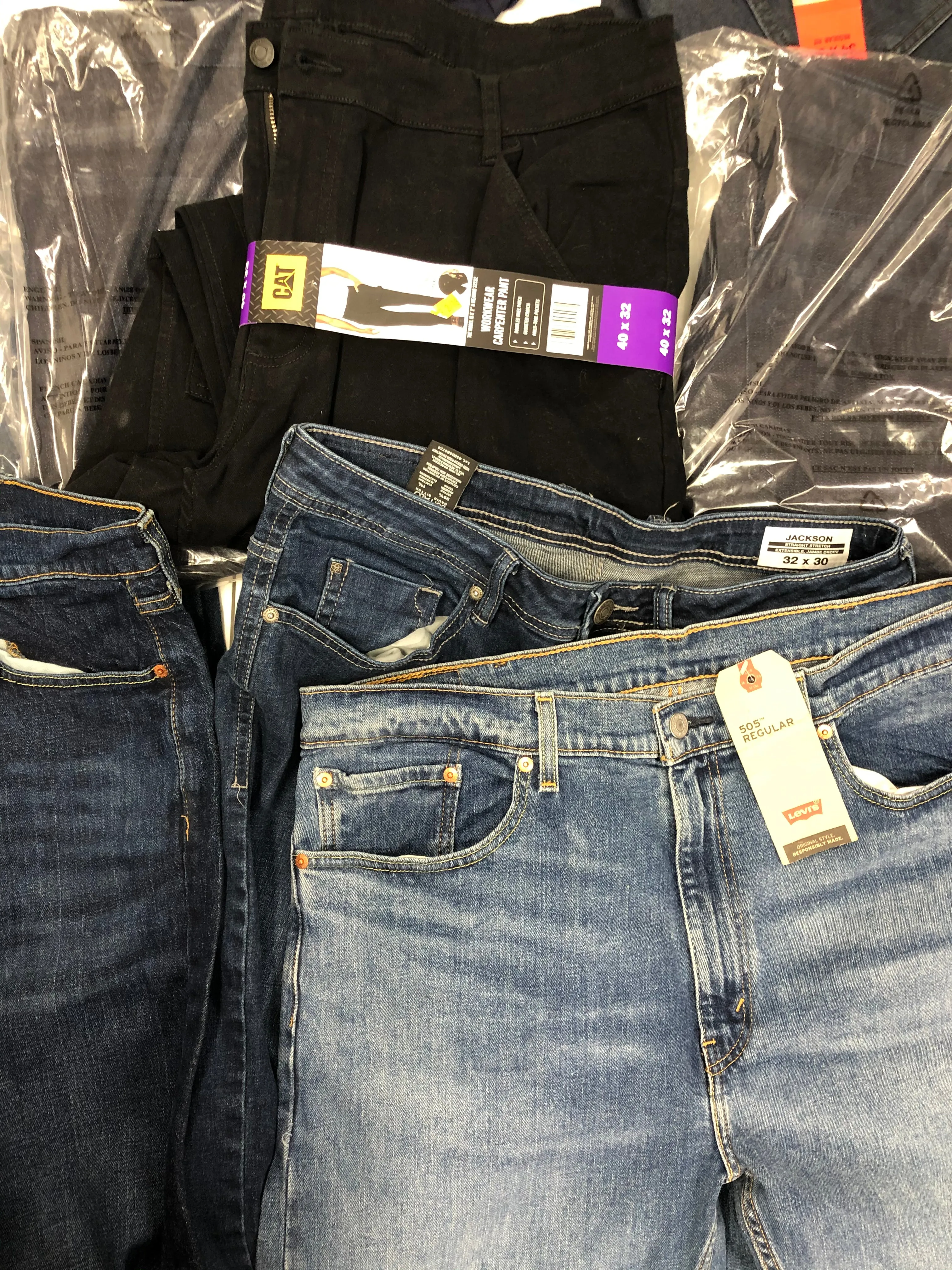 Men's Clothing Jeans & Pants Wholesale Lot, LEVIS, EDDIE BAUER, WEATHERPROOF, KIRKLAND, BUFFALO and more, 10 items, Shelf Pulls, MSRP $623