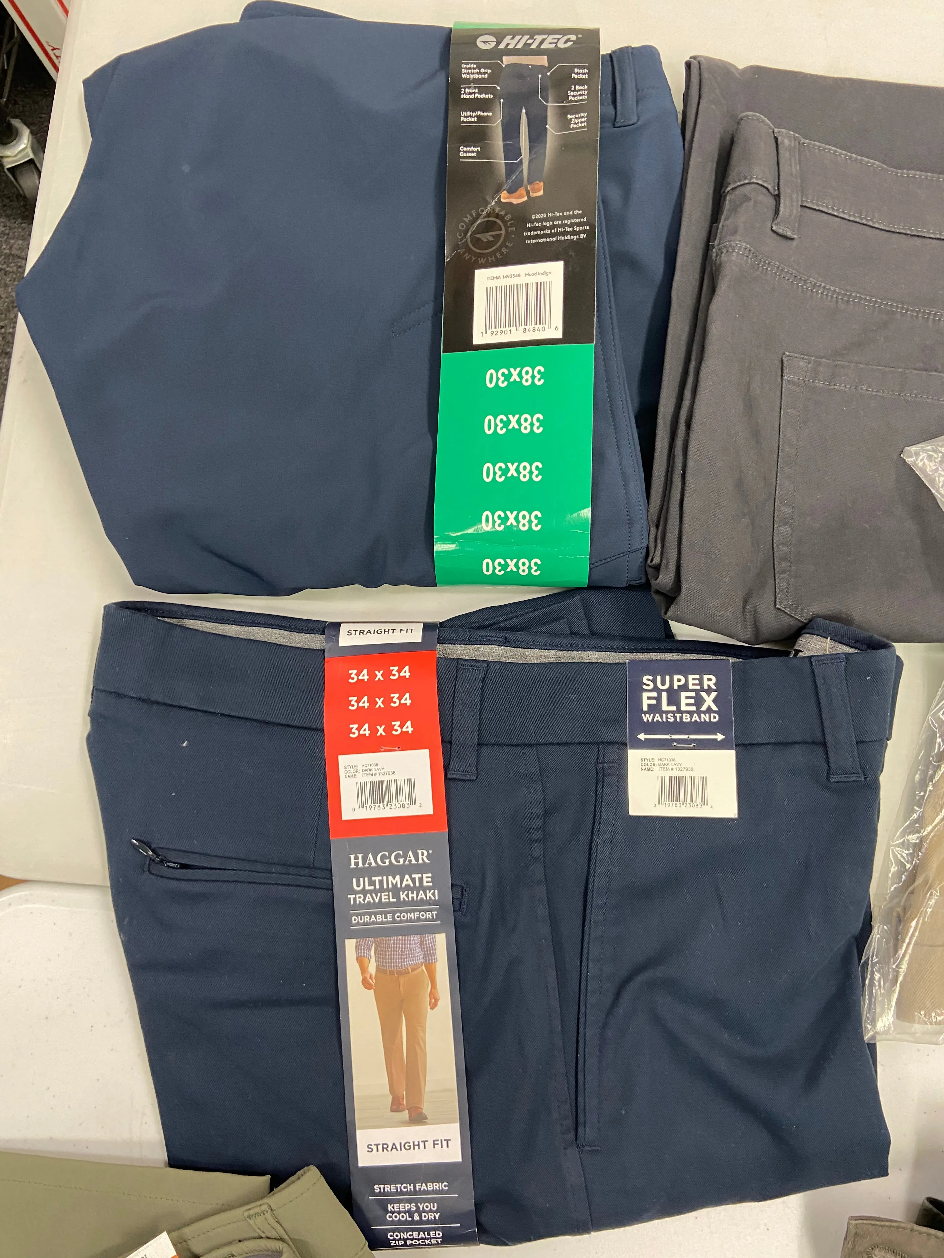 Men's Clothing Pants & Jeans Wholesale Lot, EDDIE BAUER, HAGGAR, WEATHERPROOF, ENGLISH LAUNDRY and more, 13 items, Shelf Pulls, MSRP $798