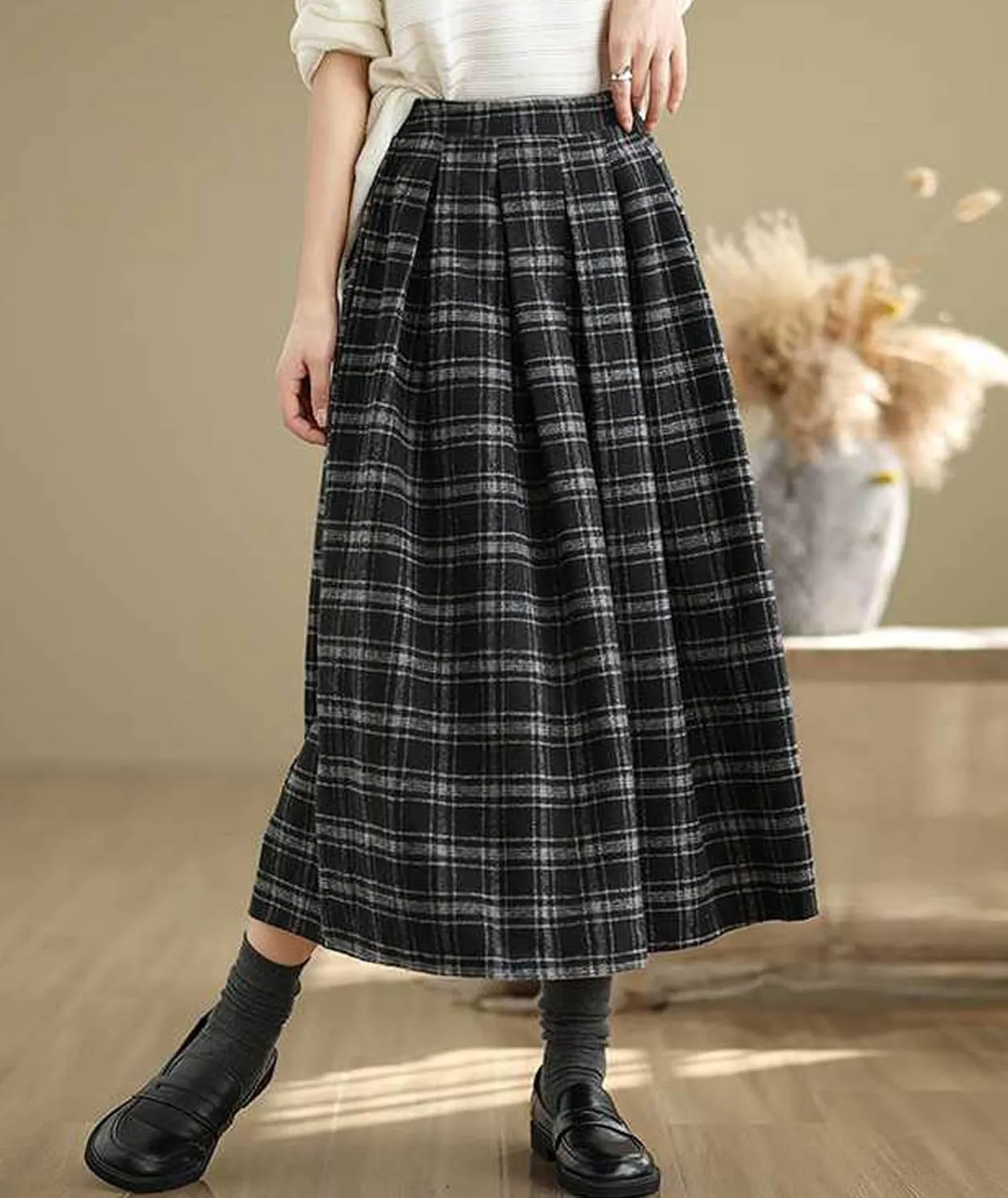 SOMTHRON Women's Retro Plaid Midi Skirt Elastic High Waist A-Line Pleated Flare Checkered Long Skirt