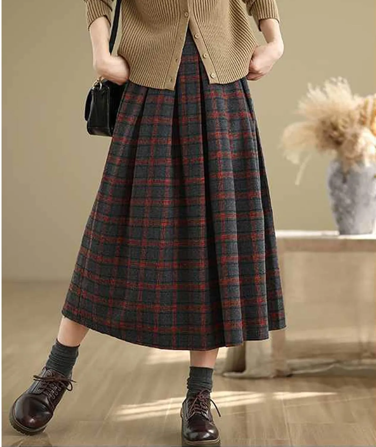 SOMTHRON Women's Retro Plaid Midi Skirt Elastic High Waist A-Line Pleated Flare Checkered Long Skirt