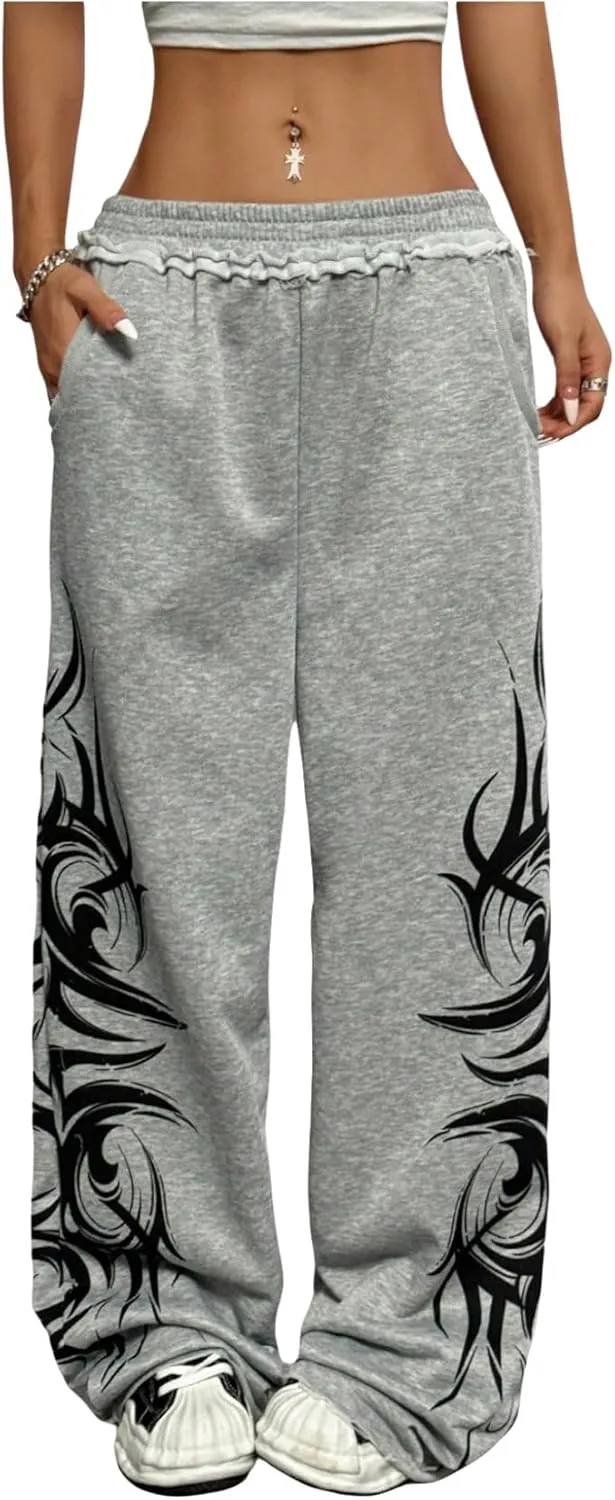 WDIRARA Women's Graphic Elastic Waist Baggy Sweatpants Gothic Punk Wide Leg Pants with Pockets