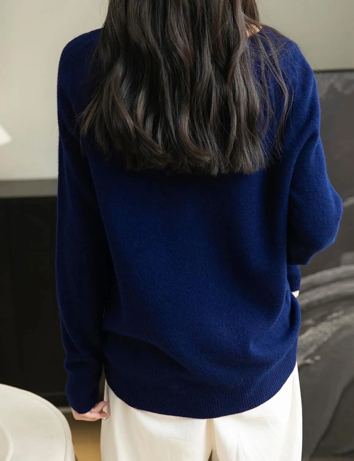 Women's 100% Merino Wool V Neck Sweater 2025 First-Line Ready to Wear Casual Long Sleeve Seamless Knit Sweater